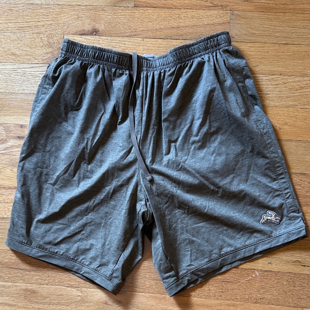 Tracksmith session shorts, size small 7” inseam brown